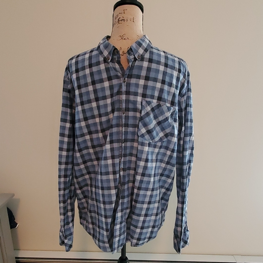 Men's plaid long-sleeved